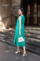 SONO - Đầm linen nút gỗ bên thêu viền cổ tim