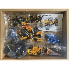 Mô Hình Xe Jeep Wrangler SY Block 8203 [601 Chi Tiết] Kéo Thả_Lắp Ráp Lego