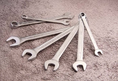 Bộ cờ lê vòng miệng 26 chi tiết 1226MR Kingtony