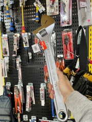 Mỏ lết M450 Lobster Nhật Bản