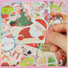 [HOTIS] Set 50 STICKER NOEL Giáng Sinh nhãn dán cán màng phim PVC không thấm nước, dán được nhiều lần
