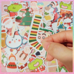 [HOTIS] Set 50 STICKER NOEL Giáng Sinh nhãn dán cán màng phim PVC không thấm nước, dán được nhiều lần