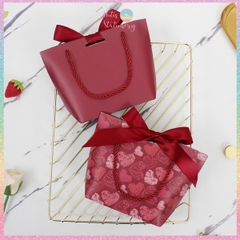 [HOTIS] Túi giấy đựng quà tặng nhiều hình xinh xắn có quai xách và tặng kèm ruy băng thắc nơ