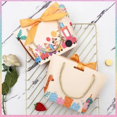 [HOTIS] Túi giấy đựng quà tặng nhiều hình xinh xắn có quai xách và tặng kèm ruy băng thắc nơ