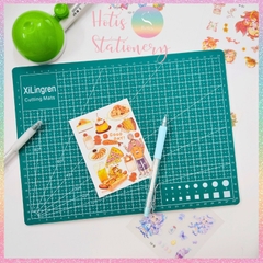 [HOTIS] Bảng lót cắt giấy cutting mat size A4 giúp bảo vệ mặt bàn và cắt chính xác hơn