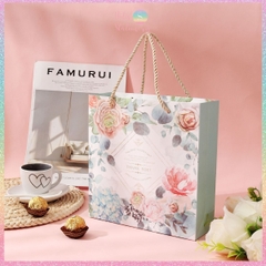 [HOTIS] 14 mẫu - Set Hộp đựng quà tự gấp kèm Túi giấy tiện lợi tiết kiệm hơn KT 20x20x6cm