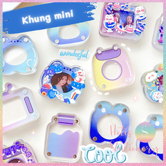 [HOTIS] Khung acrylic mini hoạt hình trong suốt khóa nam châm đựng ảnh thẻ để bàn