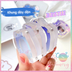 [HOTIS] Khung acrylic mini hoạt hình trong suốt khóa nam châm đựng ảnh thẻ để bàn