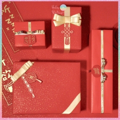 [HOTIS] Set 5 tờ Giấy gói quà Tết màu đỏ may mắn, họa tiết ánh kim mang lại tài lộc, thịnh vượng - KT 52x72cm
