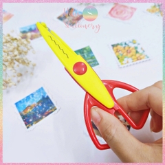 [HOTIS] Kéo răng cưa cắt giấy thủ công DIY handmade kéo lượn sóng quai vuông
