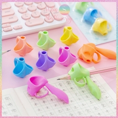 [HOTIS] Dụng cụ tập viết chữ đẹp cho bé, dụng cụ định vị cầm bút silicon