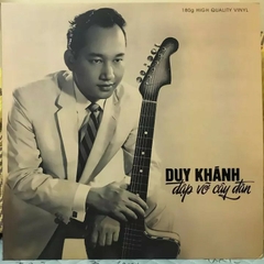 Đĩa than Duy Khánh - đập vỡ cây đàn