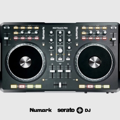 Bàn DJ Numark Mixtrack Pro