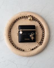 Túi Gift CHANEL Móc Khoá CC - Đen Kèm Dây Đeo Dài Mẫu đựng 4 son (10x10x4cm)