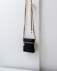 Túi Gift CHANEL Móc Khoá CC - Đen Kèm Dây Đeo Dài Mẫu đựng 4 son (10x10x4cm)