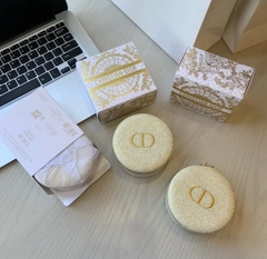 Túi Tròn Vàng DIOR Mini Travel Gift