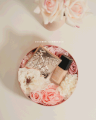 HỘP QUÀ TRÒN KÈM HOA