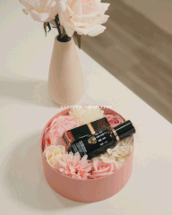 HỘP QUÀ TRÒN KÈM HOA