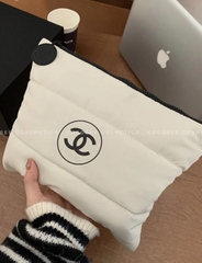 Túi Đựng Mỹ Phẩm CHANEL Vải Dù