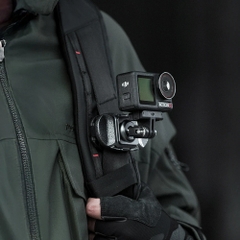 Đế gắn máy ảnh trên Balo PGYTECH Beetle Camera Clip V2