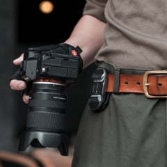 Đế gắn máy ảnh trên Balo PGYTECH Beetle Camera Clip V2