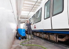 Máy làm sạch nước nóng lạnh cao áp công nghiệp NILFISK MH 7P-180/1260