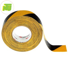 Băng keo chống trượt vàng đen - loại 4f8 x 5m