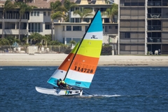 Thuyền buồm Hobie Catamaran 16