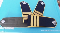 Cầu vai 3 gạch vàng