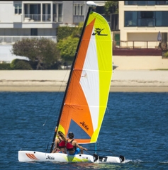 Thuyền buồm Hobie Club Wave