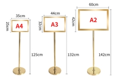 Bảng thông báo có chân đứng