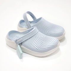 Giày nhựa đi mưa LTR ( xanh nhạt đế trắng)