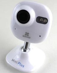 Camera an ninh 2MP EZVIZ Mini Plus CS-CV200-A0-52WFR