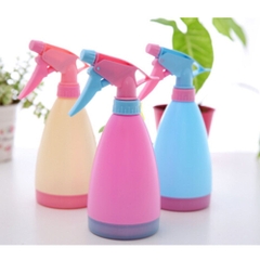 Bình phun sương tưới cây tiện dụng bằng nhựa (nhiều màu)