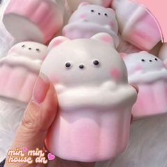 Squishy HT Bé Gấu trong cúp dễ thương chậm tăng slow