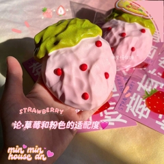 Squishy Trái Dâu Tây 3D Mùa Hè Slow Chậm Tăng Siêu Mềm HT