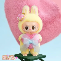 POP MART THE MONSTERS Let's Checkmate Series-Vinyl Plush Hanging Card - Labubu queen 17cm