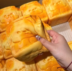 Squishy XiXi HT CH bánh mỳ jumpo gấu siêu bự