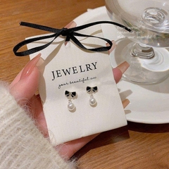 Bông Tai Nơ Màu Đen Ngọc Rơi Chân Bạc s925