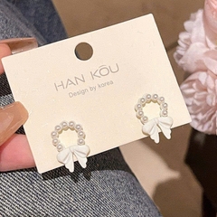 Bông Tai Hình Chiếc Nơ Màu Trắng Đính Ngọc  Xinh Xắn, Chân Bạc S925