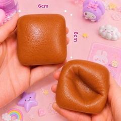 Squishy HT Mochi Vuông dính nhẹ