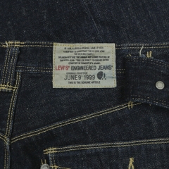 2000s Levi's Denim Engineered Jeans Size 32