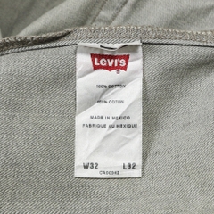 2000s Levi's 501 Gray Denim Jeans Size 32