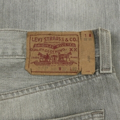 2000s Levi's 501 Gray Denim Jeans Size 32