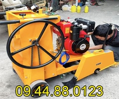 Máy cắt bê tông chạy dầu Diesel Vifuco KC20 192FA 18cm