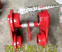 Con chạy đẩy tay Kenbo 5 tấn