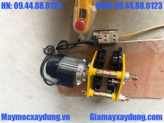 Con chạy điện 1 tấn 220V