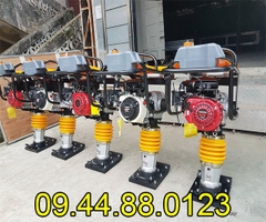 Máy đầm cóc chạy xăng Rakuda RM80