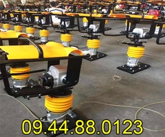Máy đầm cóc chạy xăng Rakuda RM80