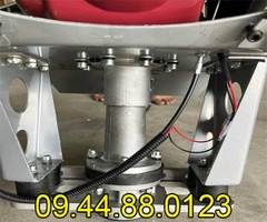 Máy đầm thước chạy xăng 2m Khung Inox
